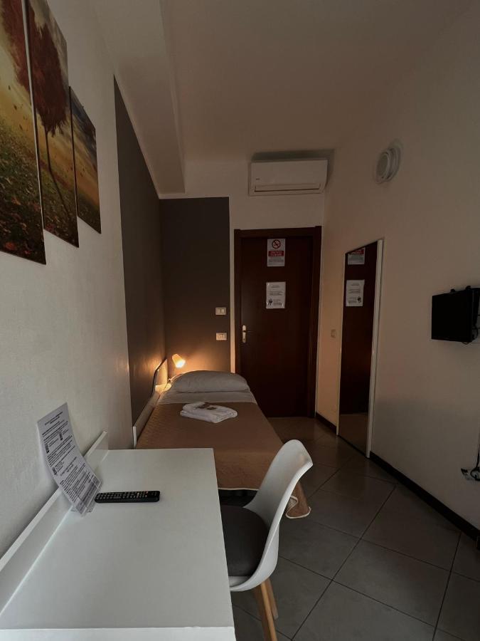 Guest House Brianza Room Milano Esterno foto